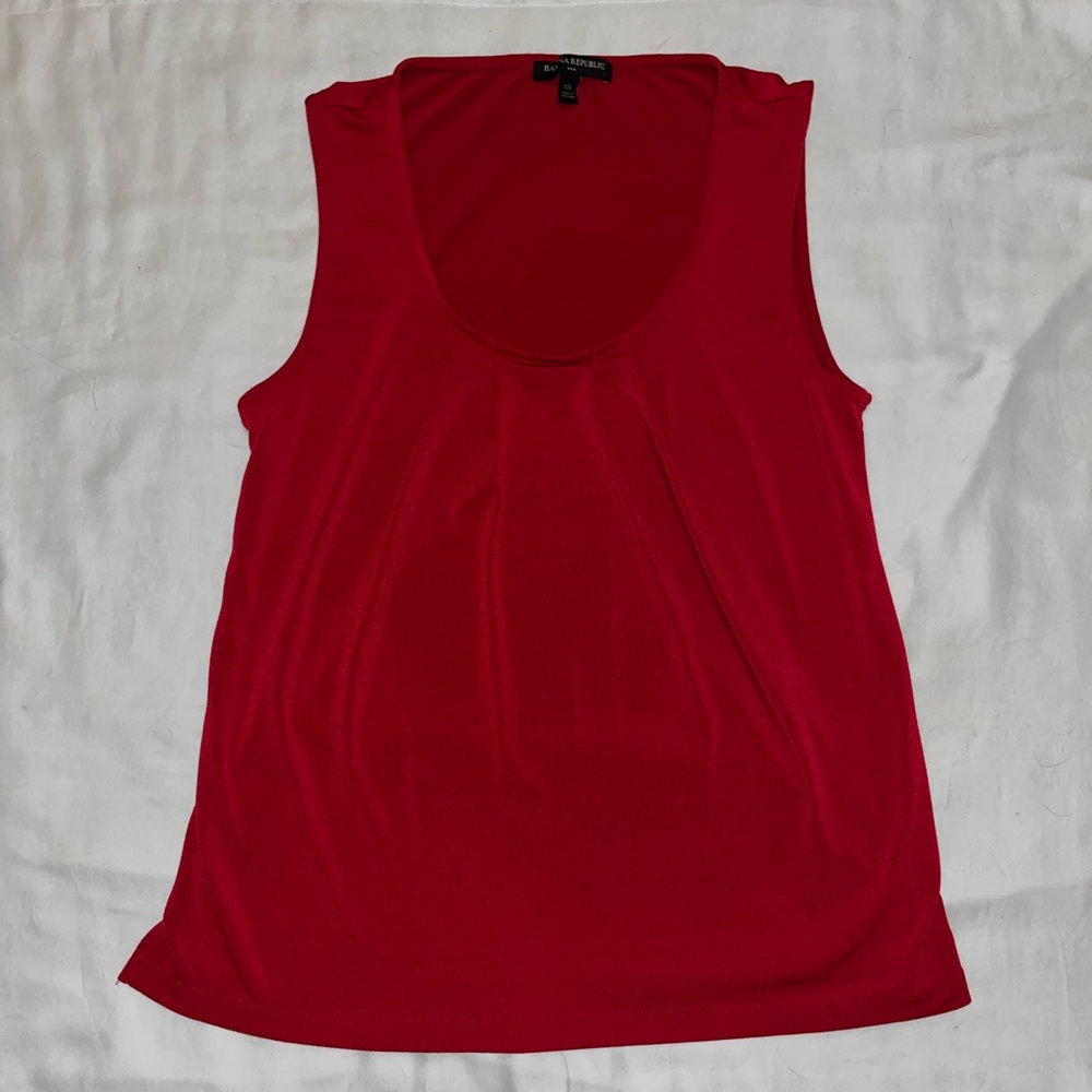 Banana Republic Outlet Red Sleeveless Blouse